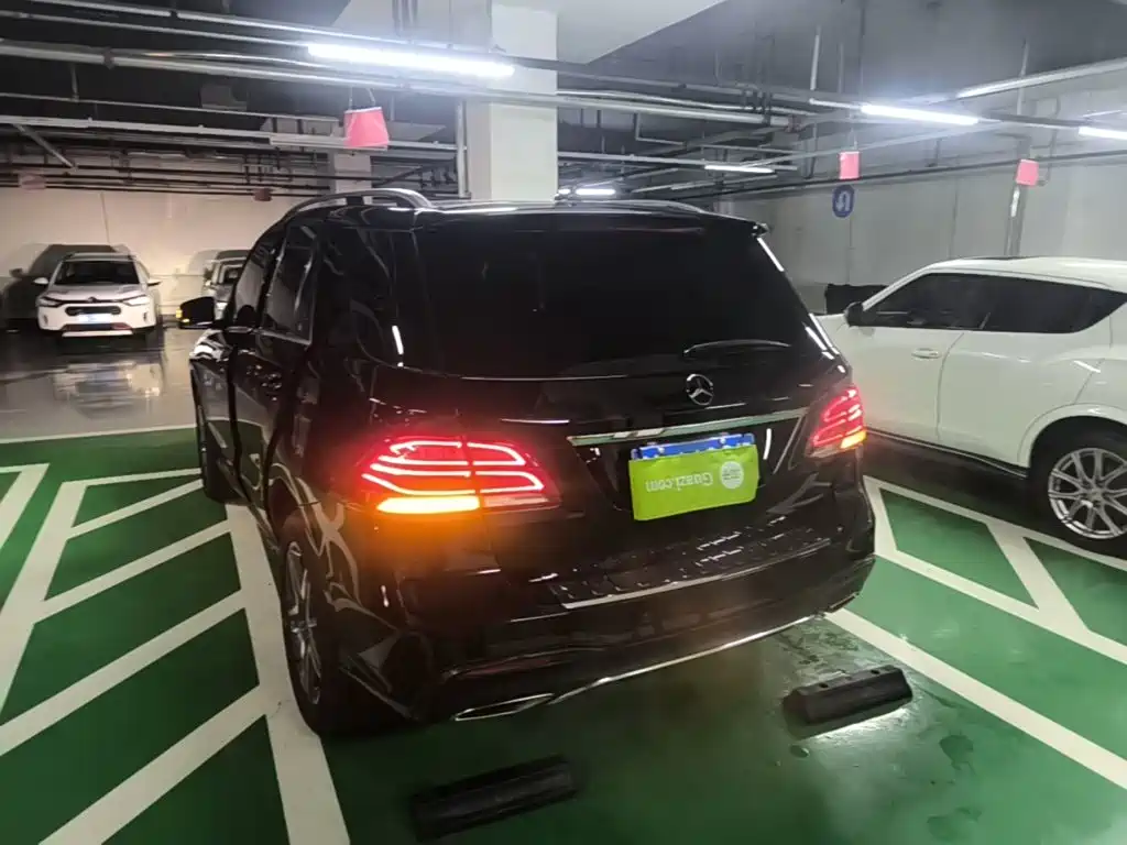Mercedes-Benz GLE 2016 2015 GLE 400 4MATIC
