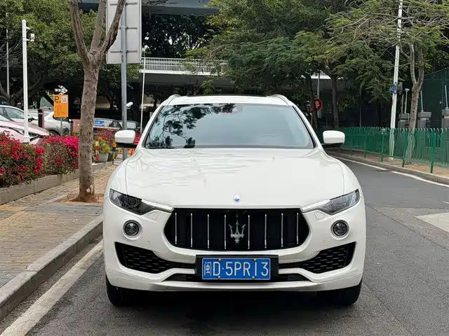 MASERATI LEVANTE
