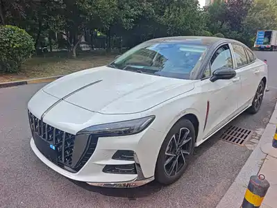 Hongqi H6