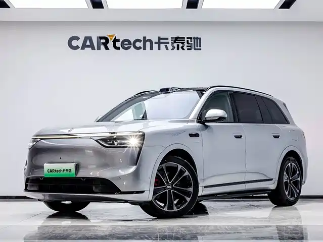 AITO ASK THE WORLD M8