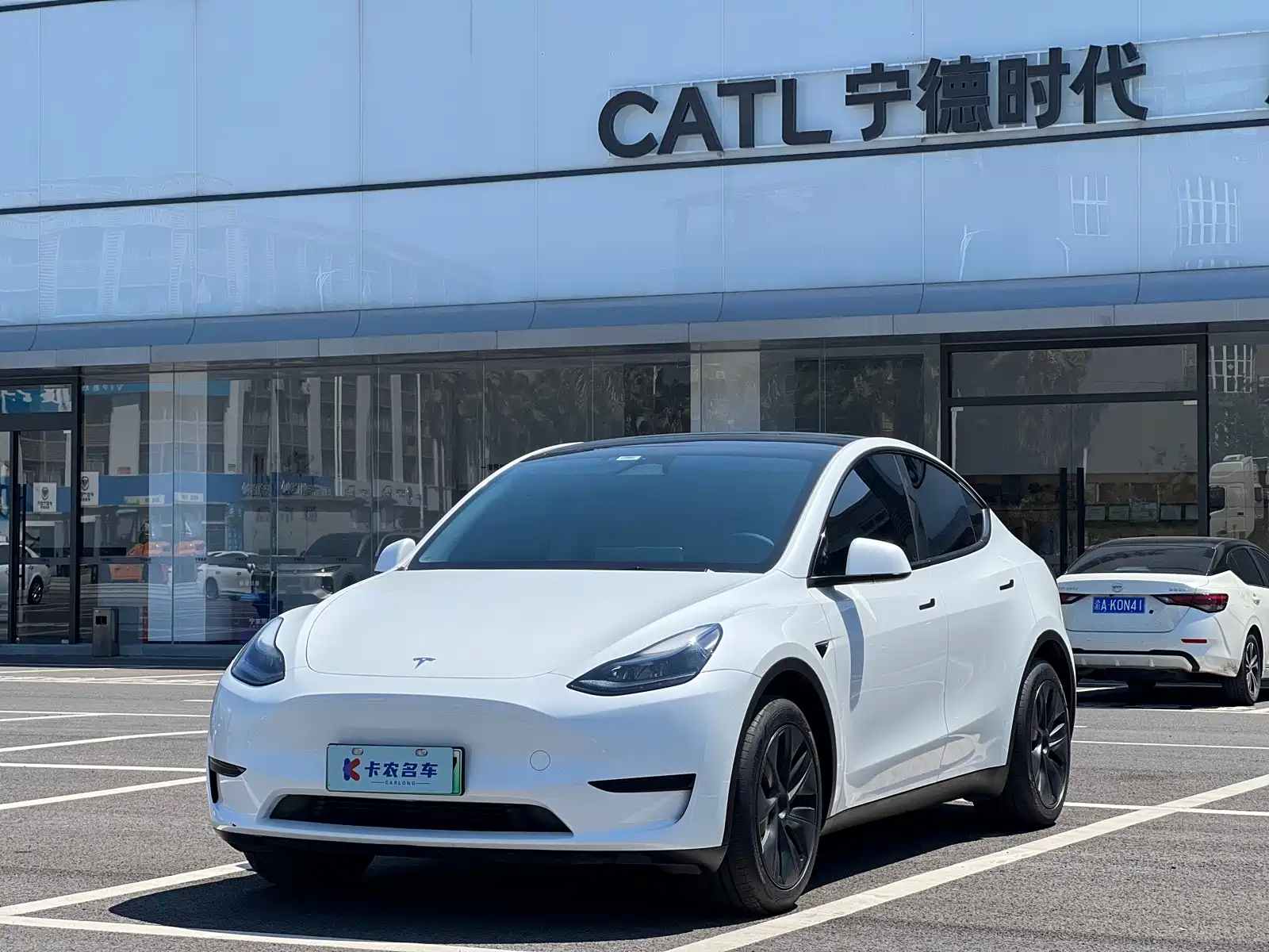 Фото 1 - Tesla Model Y