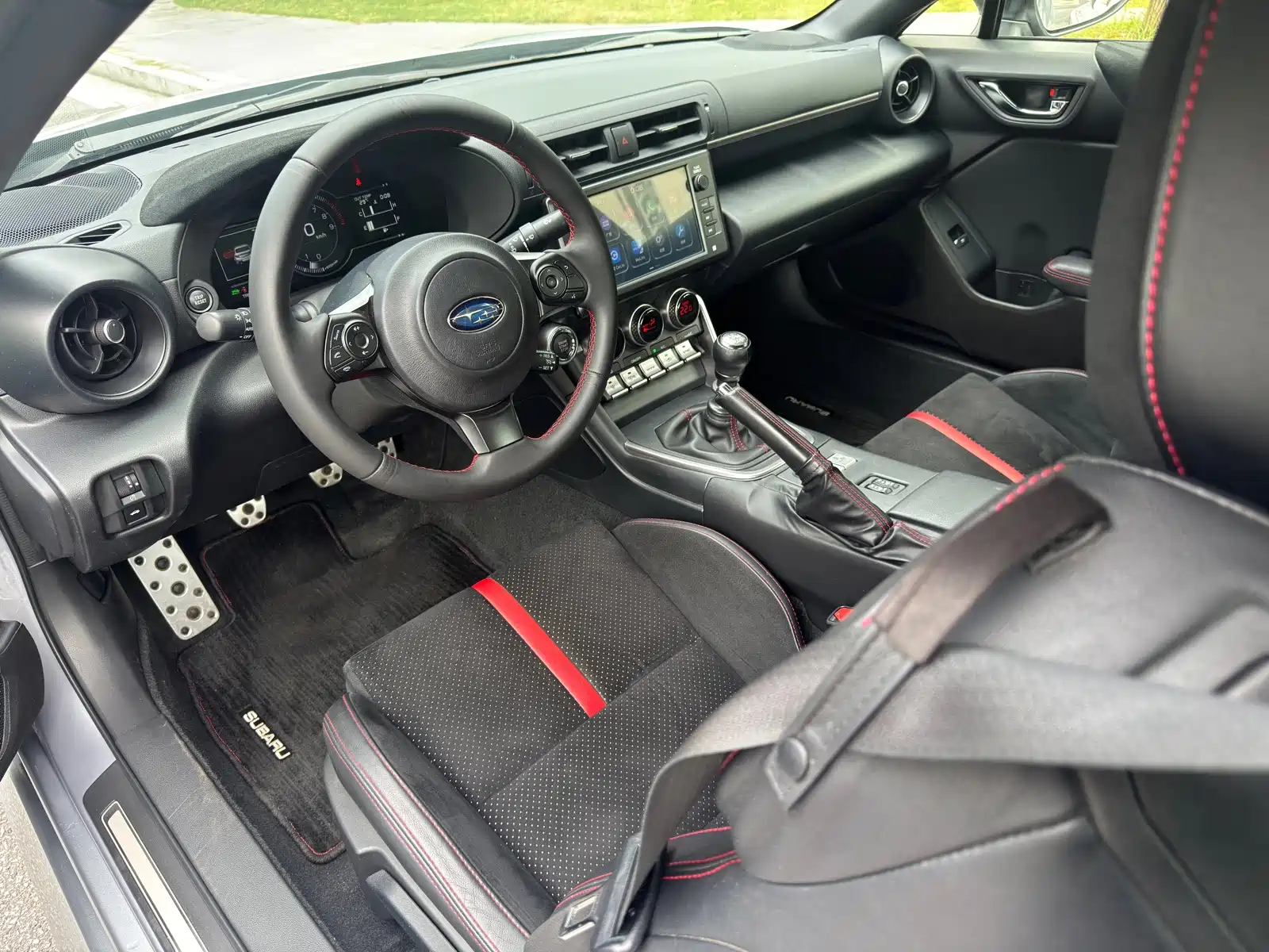 Фото 8 - Subaru BRZ