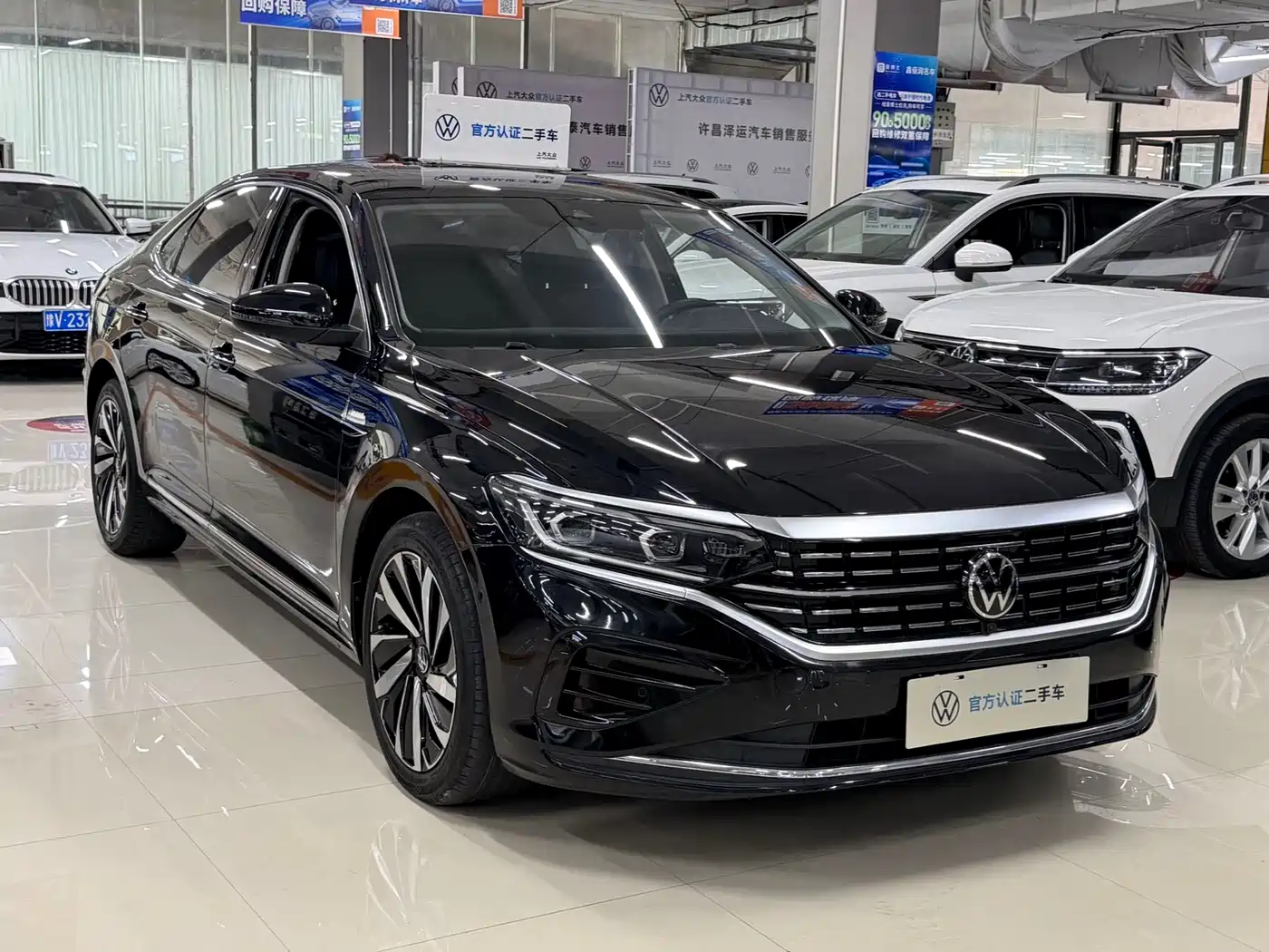 Volkswagen Passat 2023 380TSI Flagship Edition фото 3