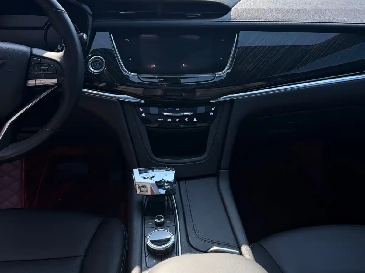 Cadillac XT6 2022 2.0T 6-Seater 4WD Luxury Edition фото 8