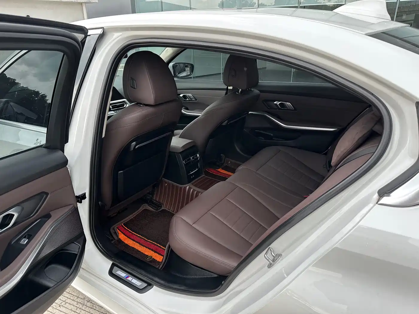 Photo 5 - BMW 3 Series