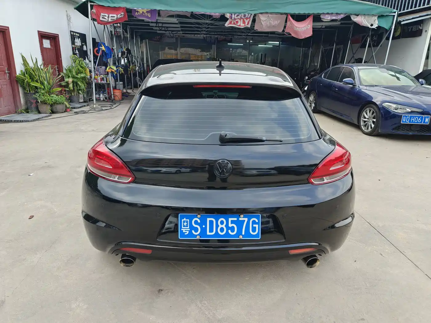 Volkswagen Scirocco 2010 2.0TSI Luxury Edition фото 14