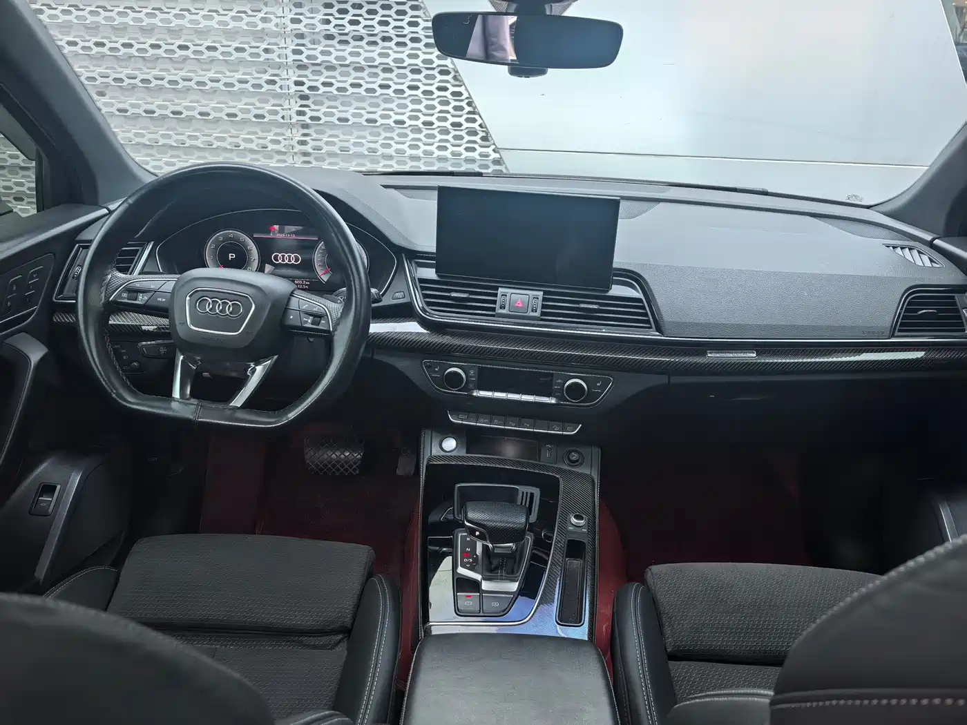 Audi Q5L Sportback 2021 40 TFSI Luxury фото 10