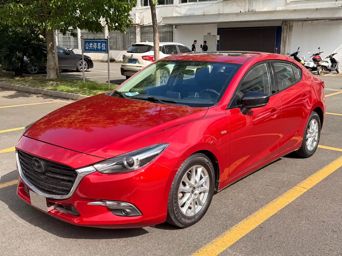 Фото 1 - Mazda Mazda 3