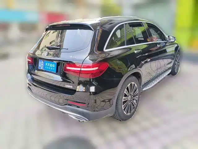 Mercedes-Benz GLC 2018 GLC 260 4MATIC Dynamic — фото 2