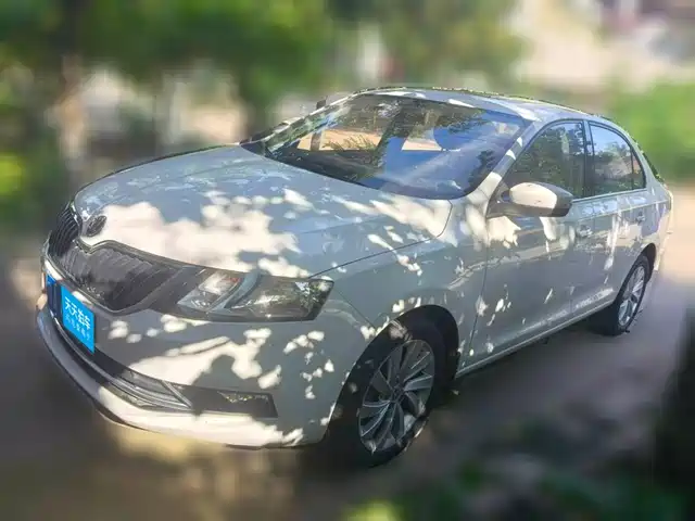  Škoda Rapid 2018 1.6L Manual Comfort Edition