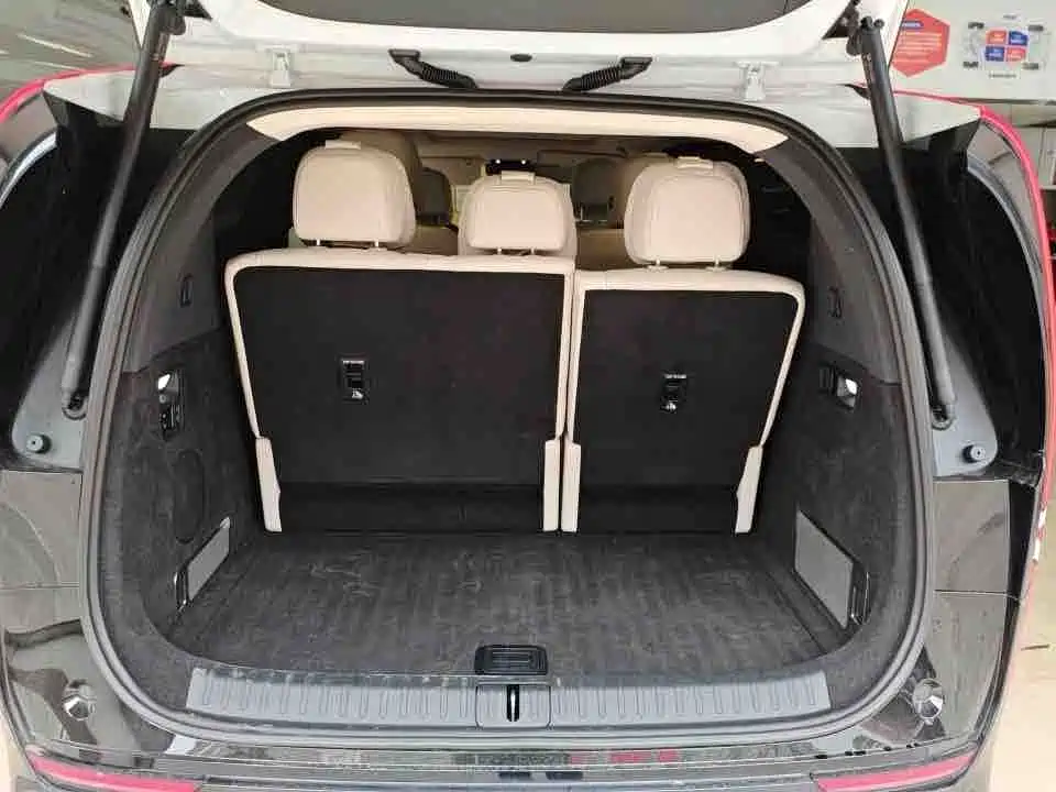 Li Auto MEGA 2026 2025 Model Home Family Special Edition
