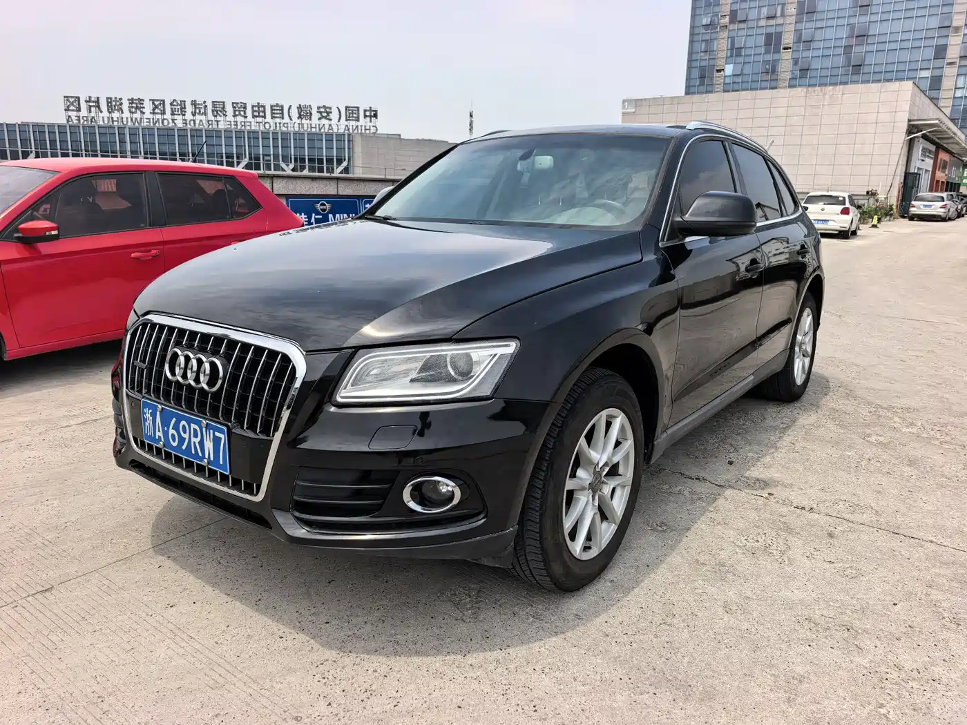 Фото 1 - Audi Q5