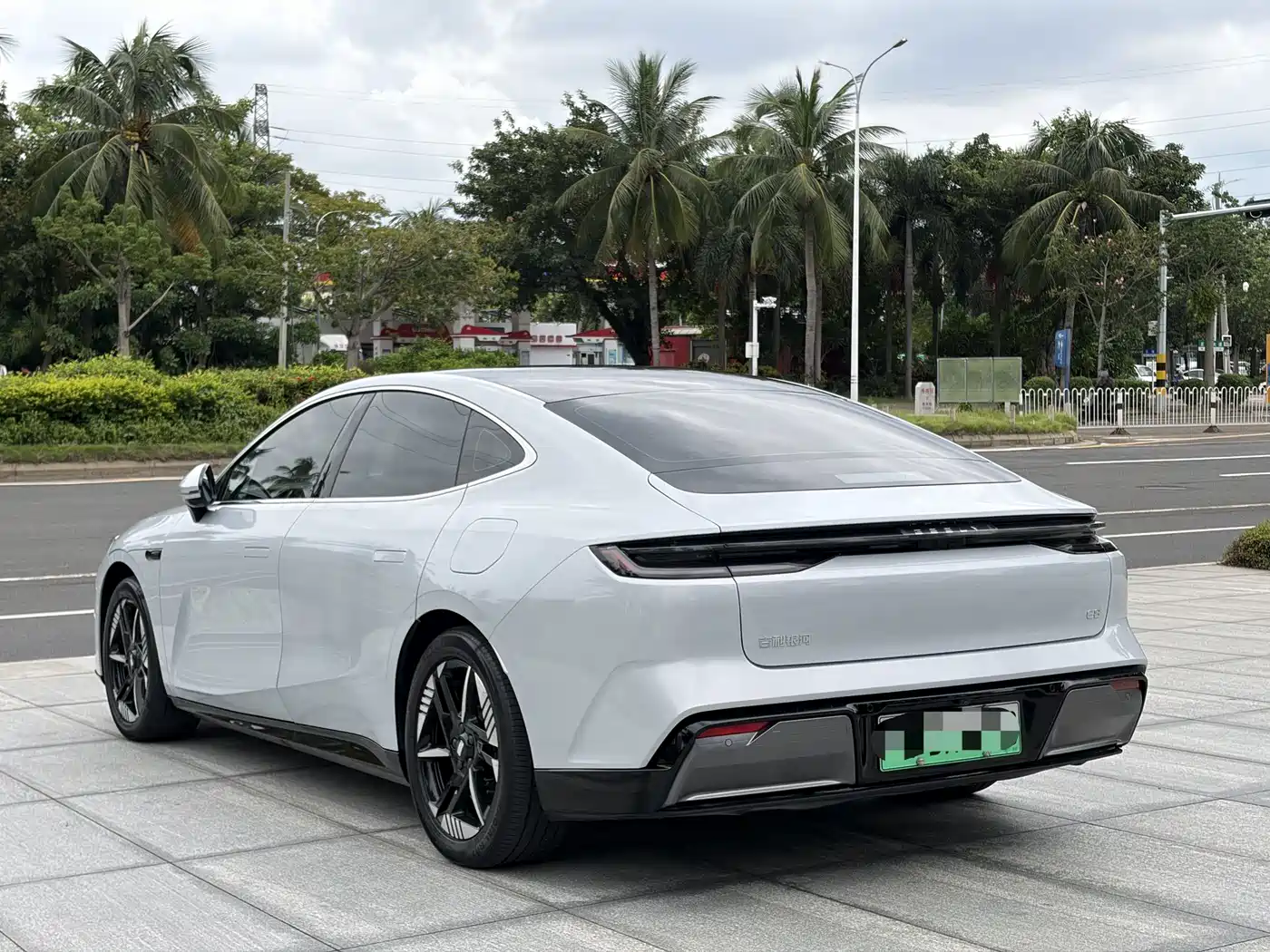 Geely Galaxy Galaxy E8 2024 2024 550km RWD PRO