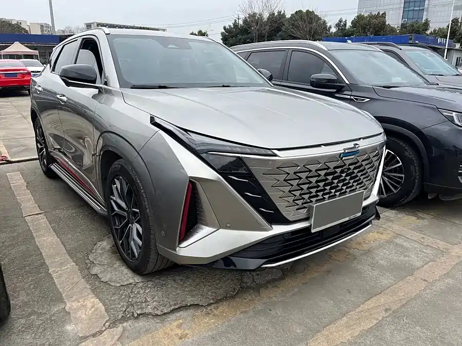 Changan Oshan Z6 2022 2022 Blue Whale 1.5T DCT Intelligent Enjoyment