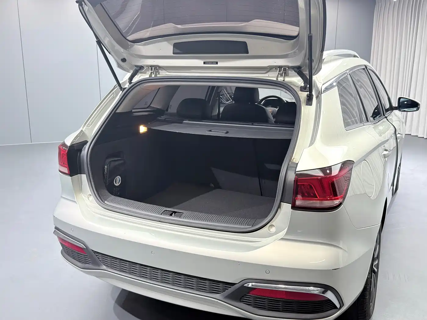 Roewe Ei5 2018 2018 Internet Flagship Edition