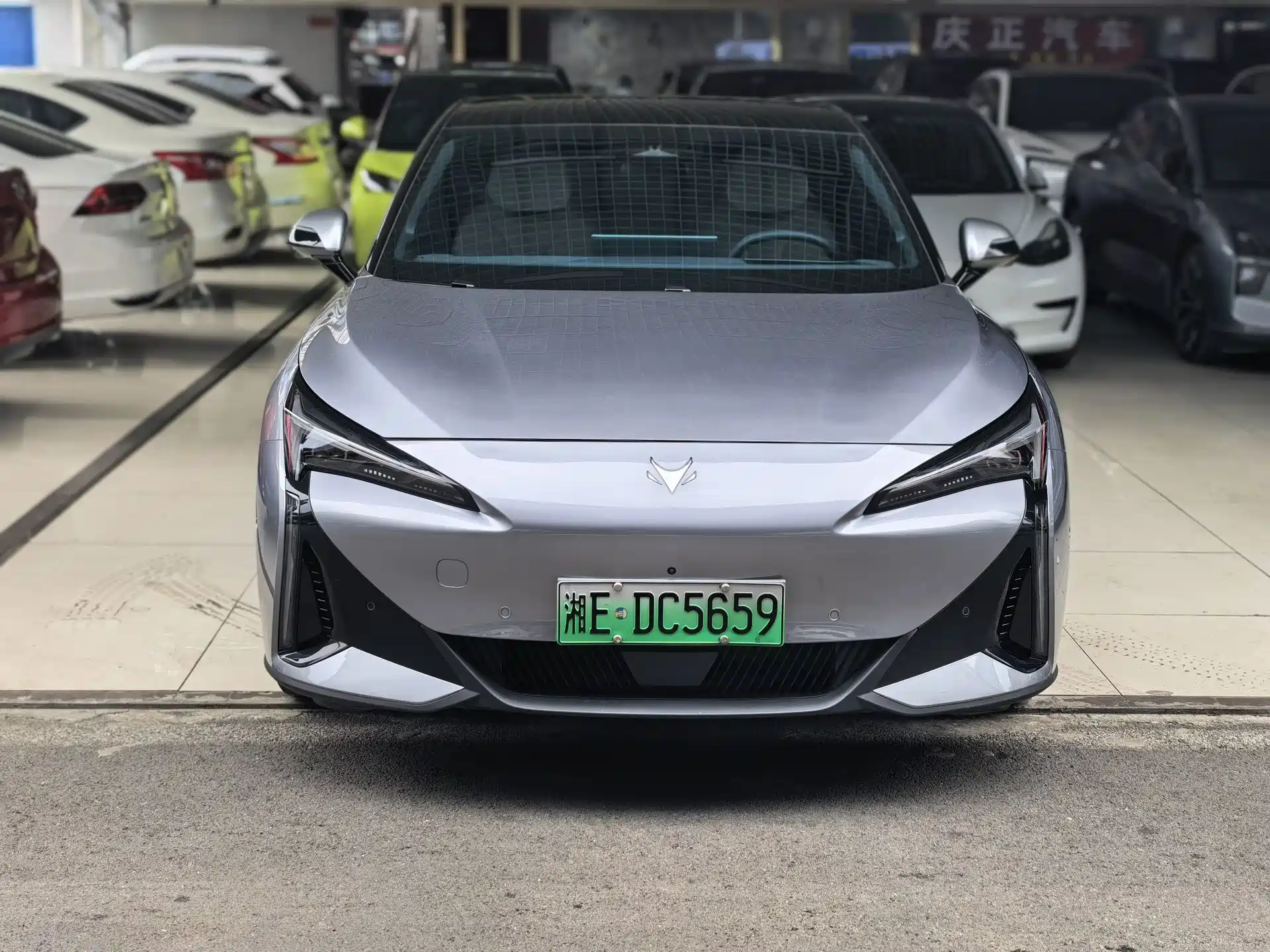 Фото 2 - ARCFOX Alpha S5