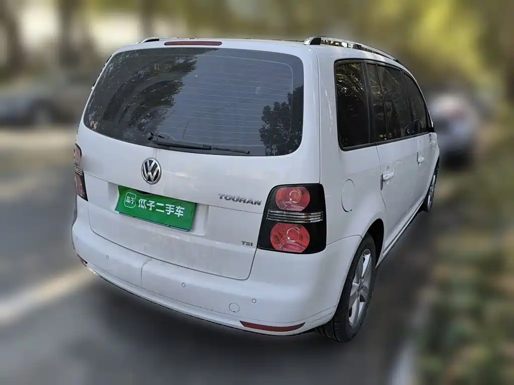 Volkswagen Touran 2015 2015 1.4T DSG Comfort Edition 5-seater