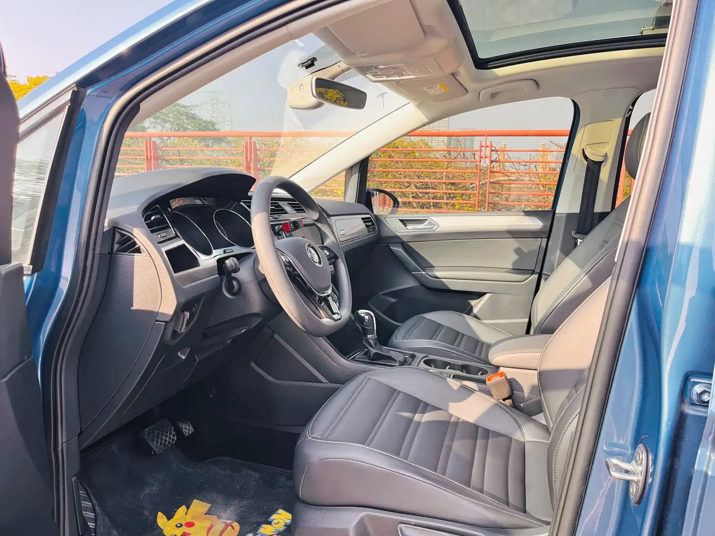 Volkswagen Touran 2018 Touran L 280TSI DSG Comfort Edition 7-seater China VI фото 4
