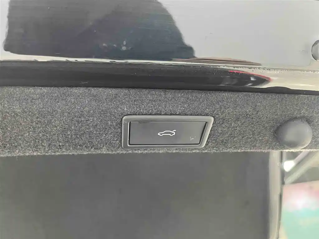 Škoda Superb 2024 TSI280 DSG Premium Edition фото 17