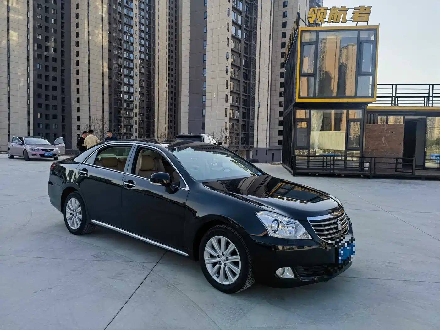 Toyota Crown 2010 2.5L Royal Leather Sunroof фото 2