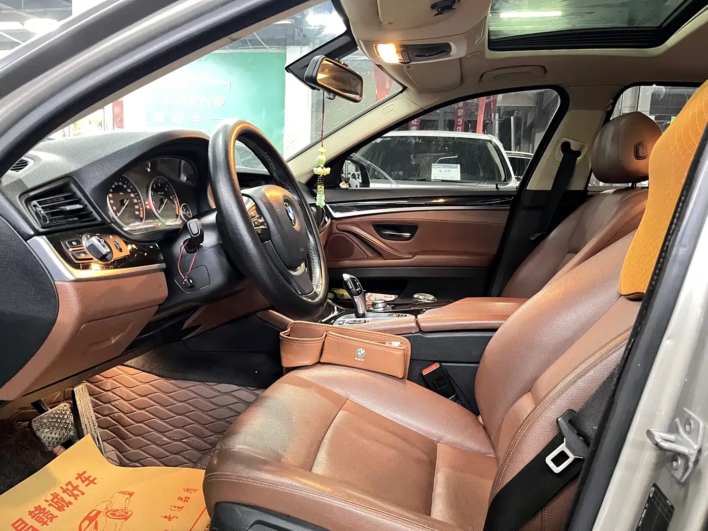 BMW 5 Series 2017 525Li Leading Edition фото 5