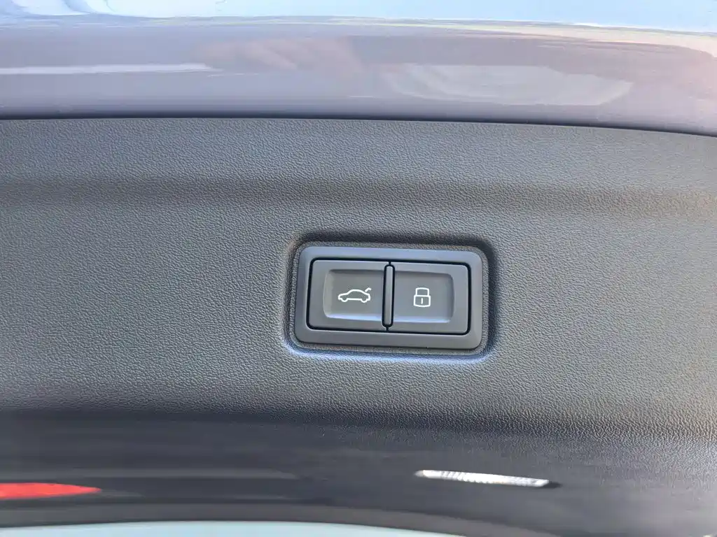Audi Q6L e-tron 2025 2025 Model Pioneer Edition