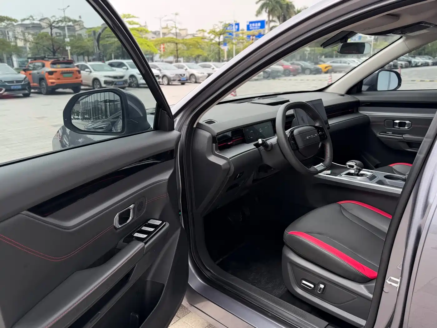 Jetour Dasheng 2025 2026 Youth Edition 1.5T DCT Luxury