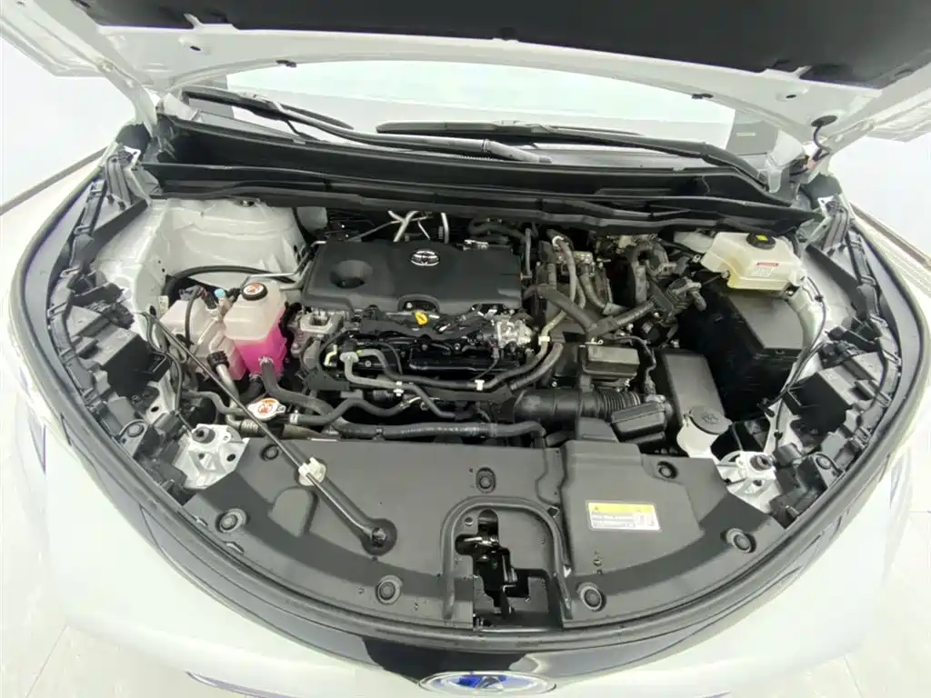 Toyota Sienna 2023 2.5L Hybrid Premium Edition фото 12