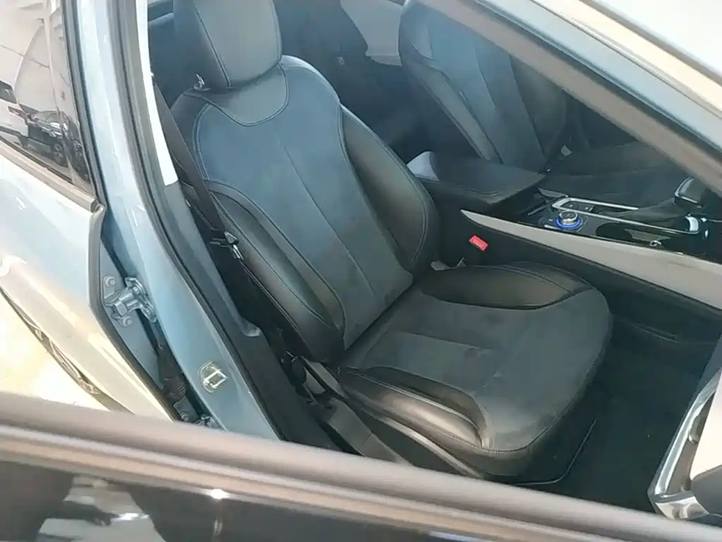 Buick Velite 6 2021 2020 Connected Smart PLUS