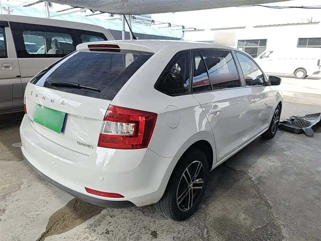 Škoda Skoda Rapid Spaceback 2019 Facelift 1.5L Automatic Standard Version China VI фото 7