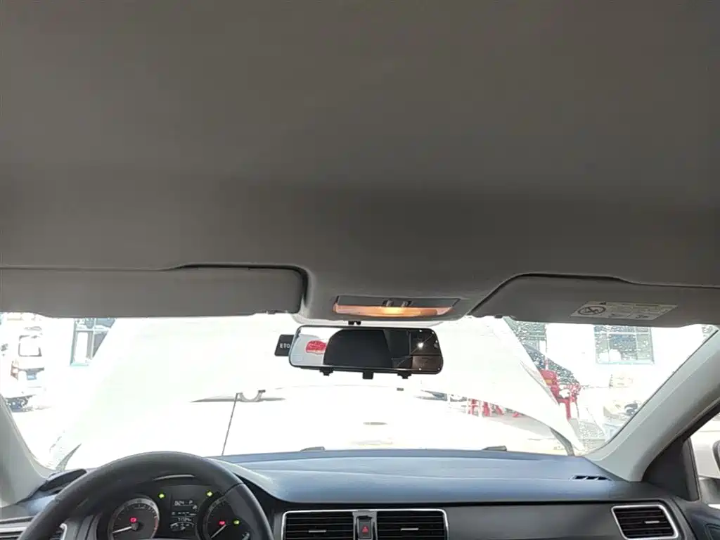 Škoda Skoda Rapid Spaceback 2019 Facelift 1.5L Automatic Standard Version China VI фото 18