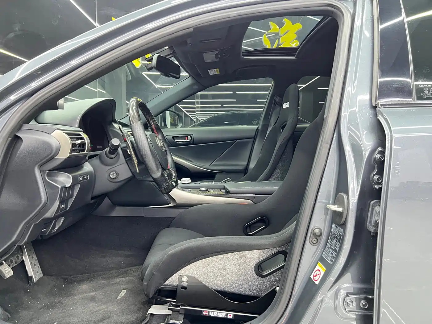 Lexus IS 2015 200t F SPORT фото 8