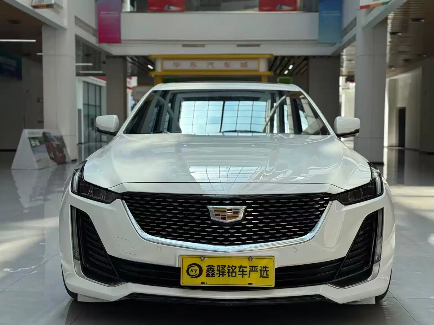CADILLAC CT5