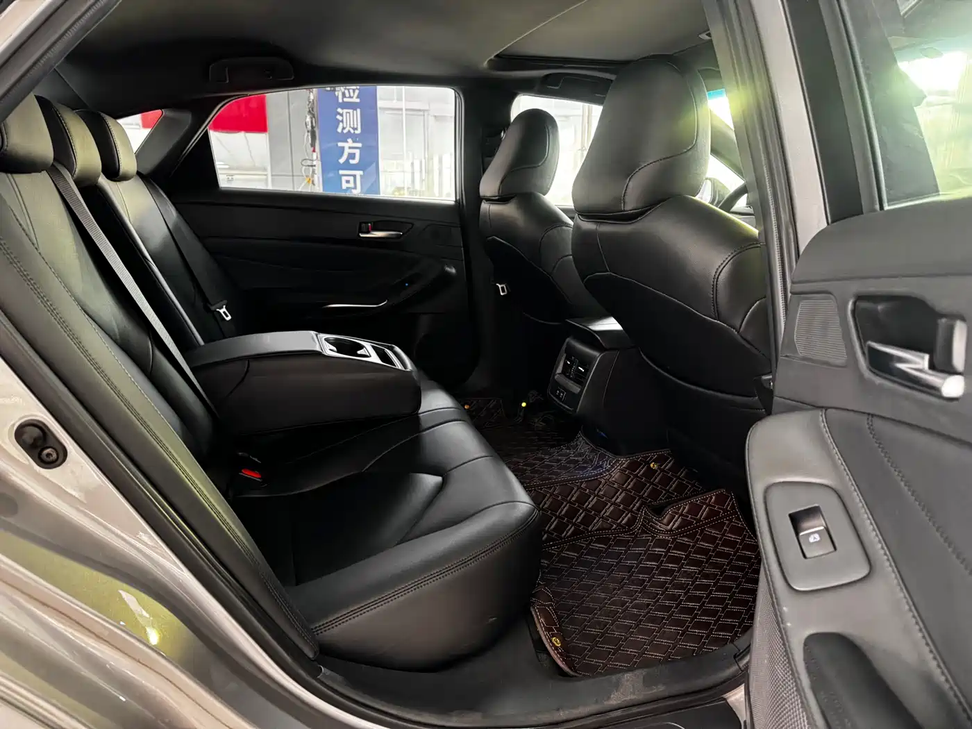 Toyota Avalon 2019 2.0L Progressive Edition (China VI) фото 23