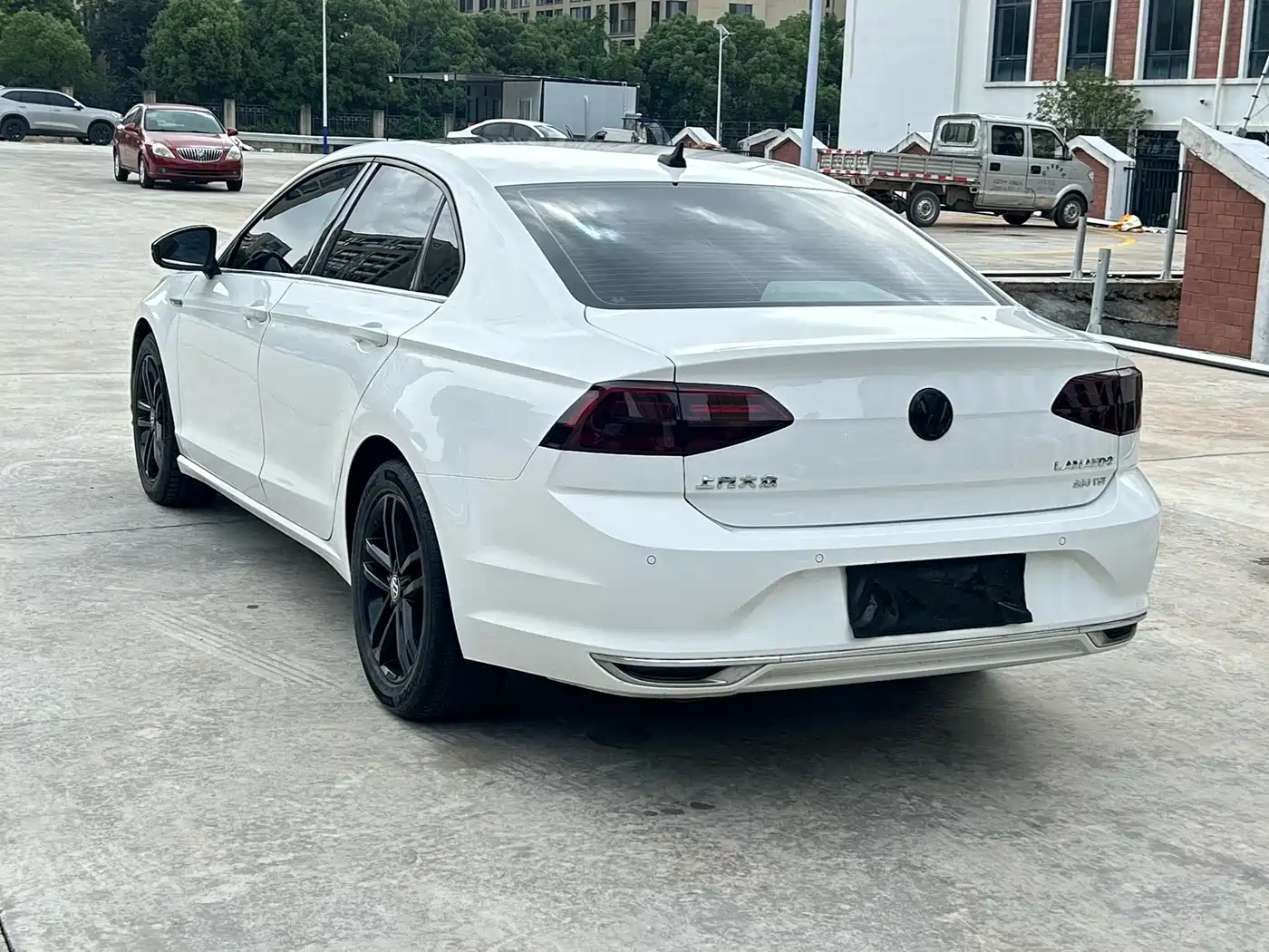 Volkswagen Lamando 2021 Facelift 280TSI DSG Comfort Edition фото 17