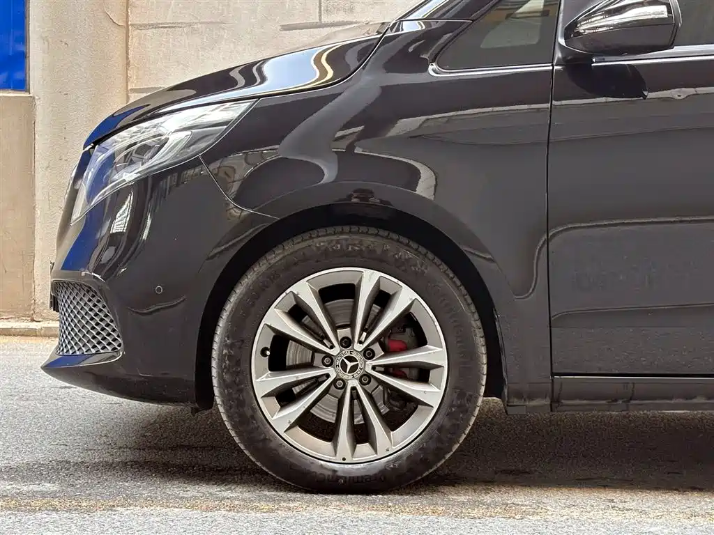 MERCEDES-BENZ V CLASS