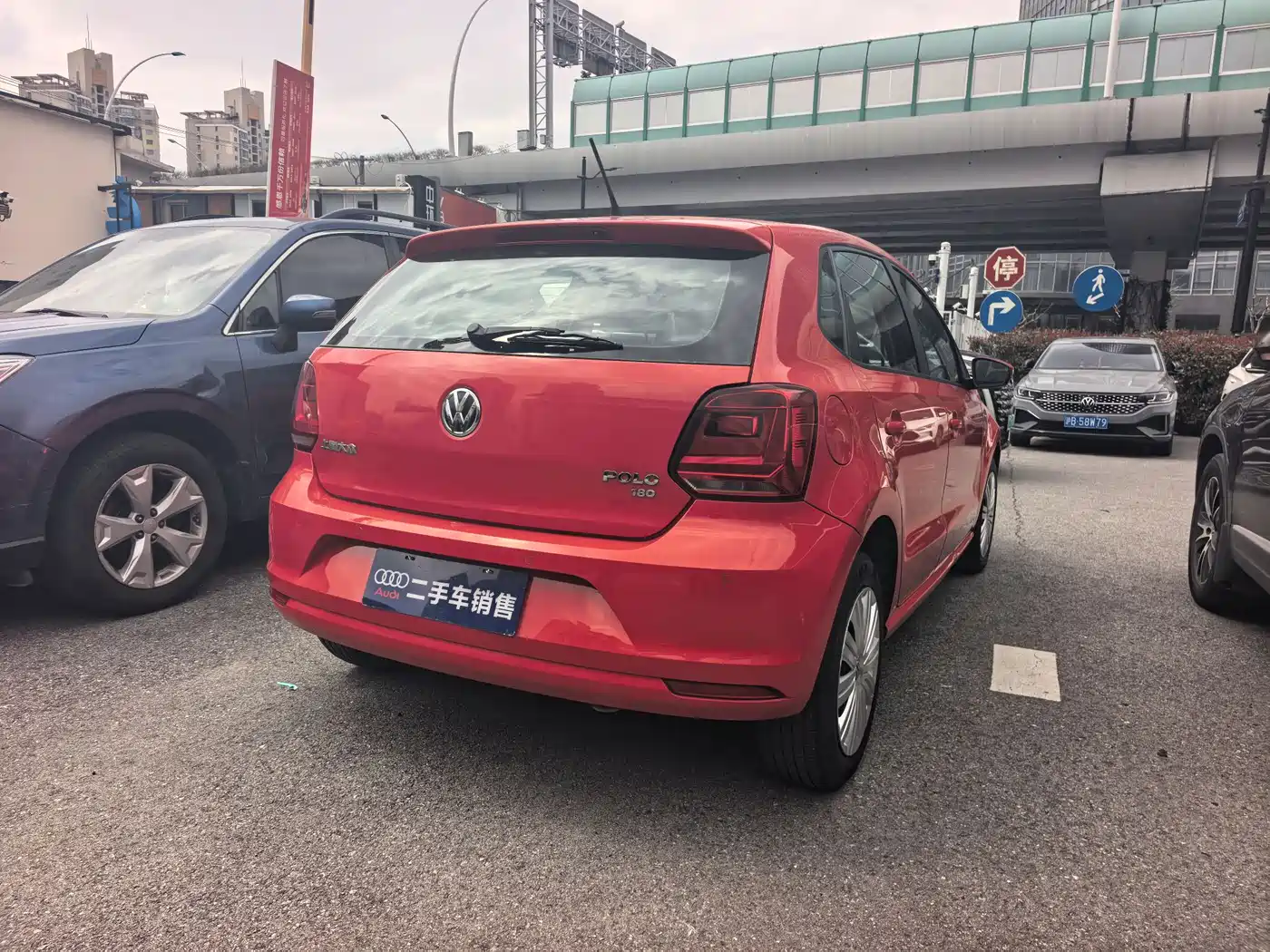 Volkswagen Polo 2016 1.6L Automatic Comfort фото 4
