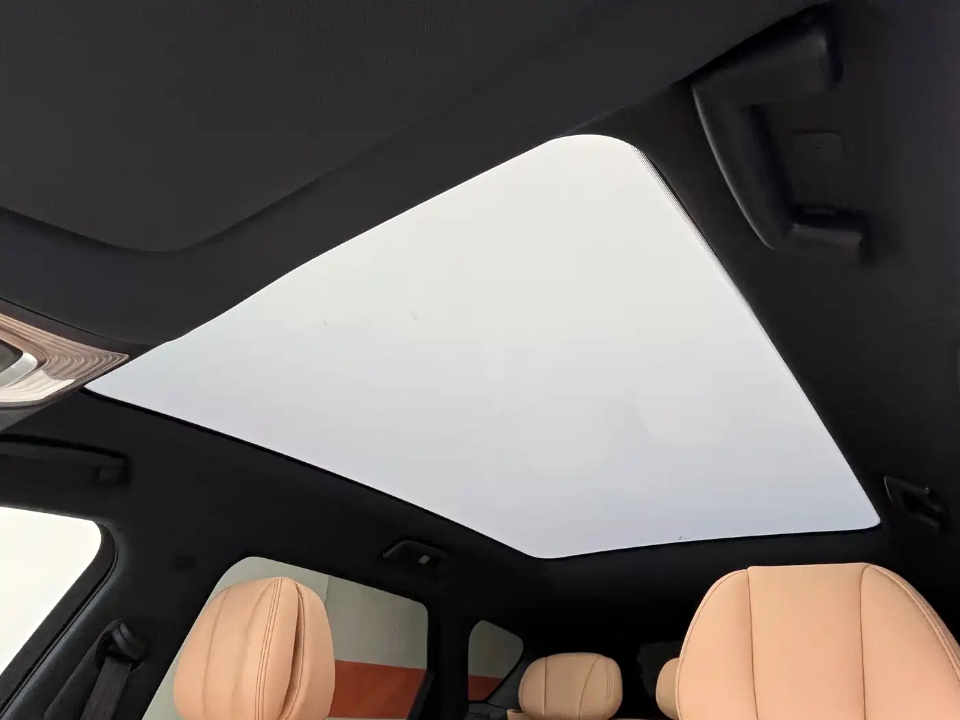 Voyah Auto VOYAH FREE 2021 AWD Standard Range Extender Exclusive Luxury Package фото 15