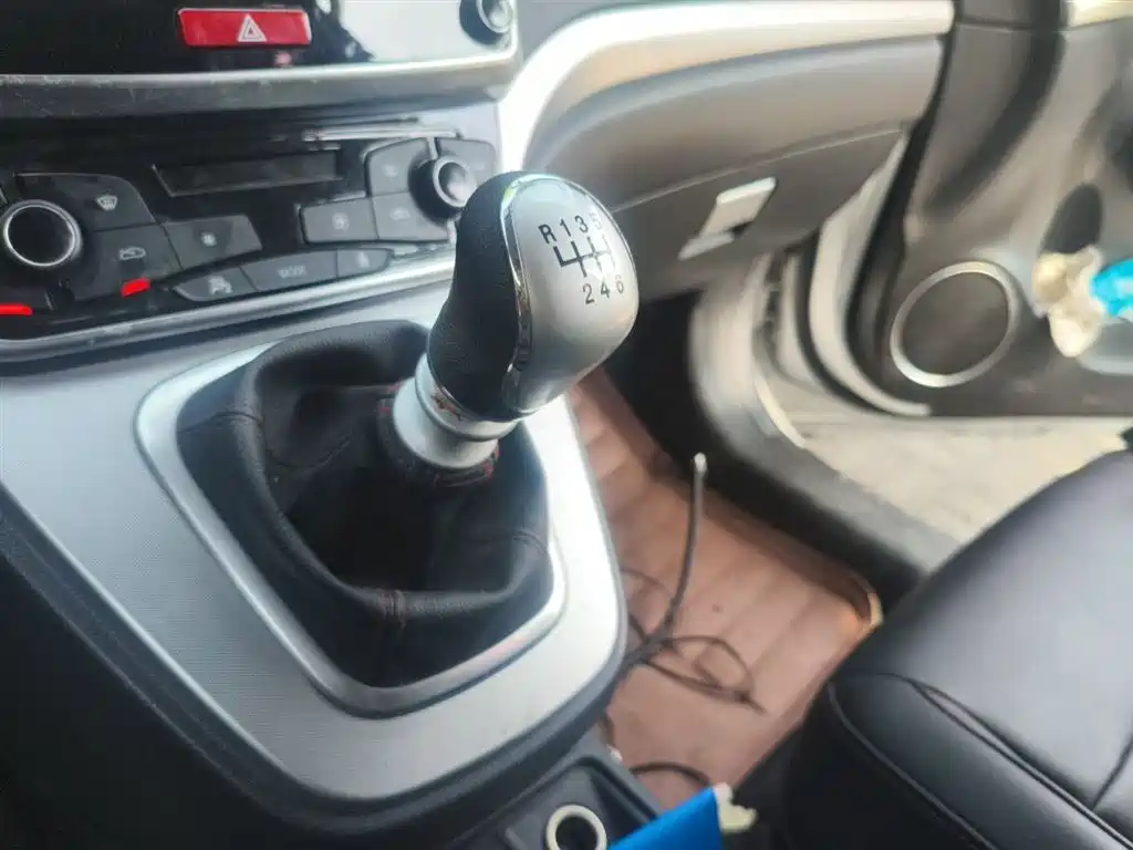 Haval M6 2018 1.5T Manual 2WD Elite фото 7
