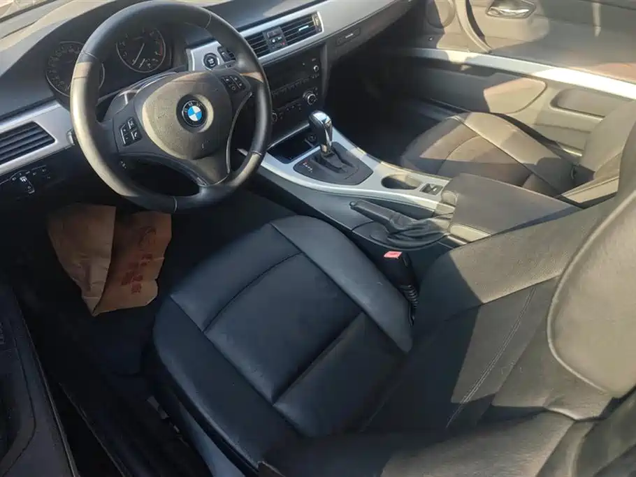 BMW 3 Series (Import) 2011 325i Convertible Coupe фото 9