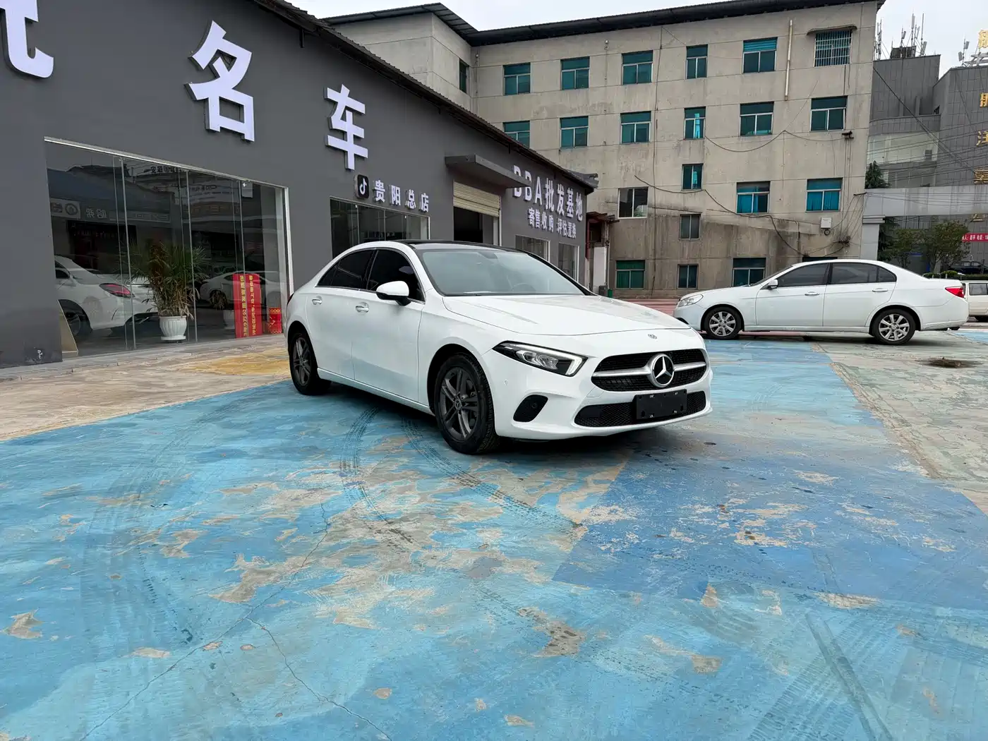 Mercedes-Benz A-Class 2019 A 200 L Sport Sedan фото 3
