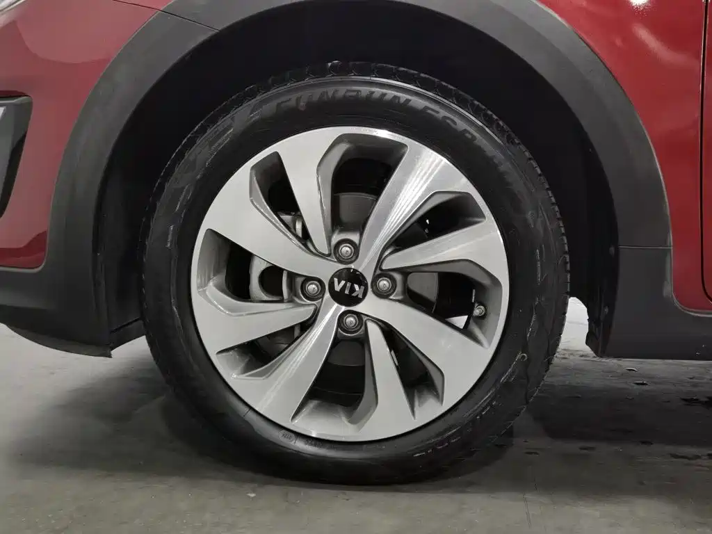 Kia KX CROSS 2018 2017 1.4L AT GLS