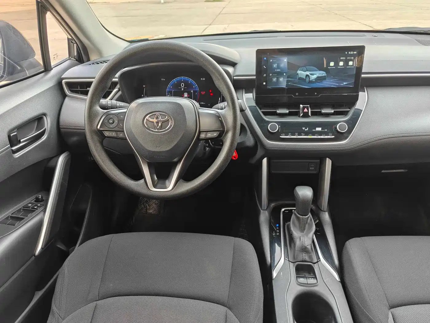 Toyota Frontlander 2022 2.0L CVT Elite фото 16