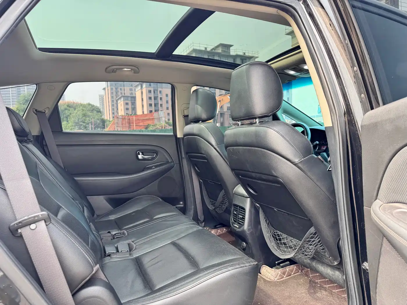 Kia Carens 2013 2.0L 5-Seat Auto Comfort China IV фото 4