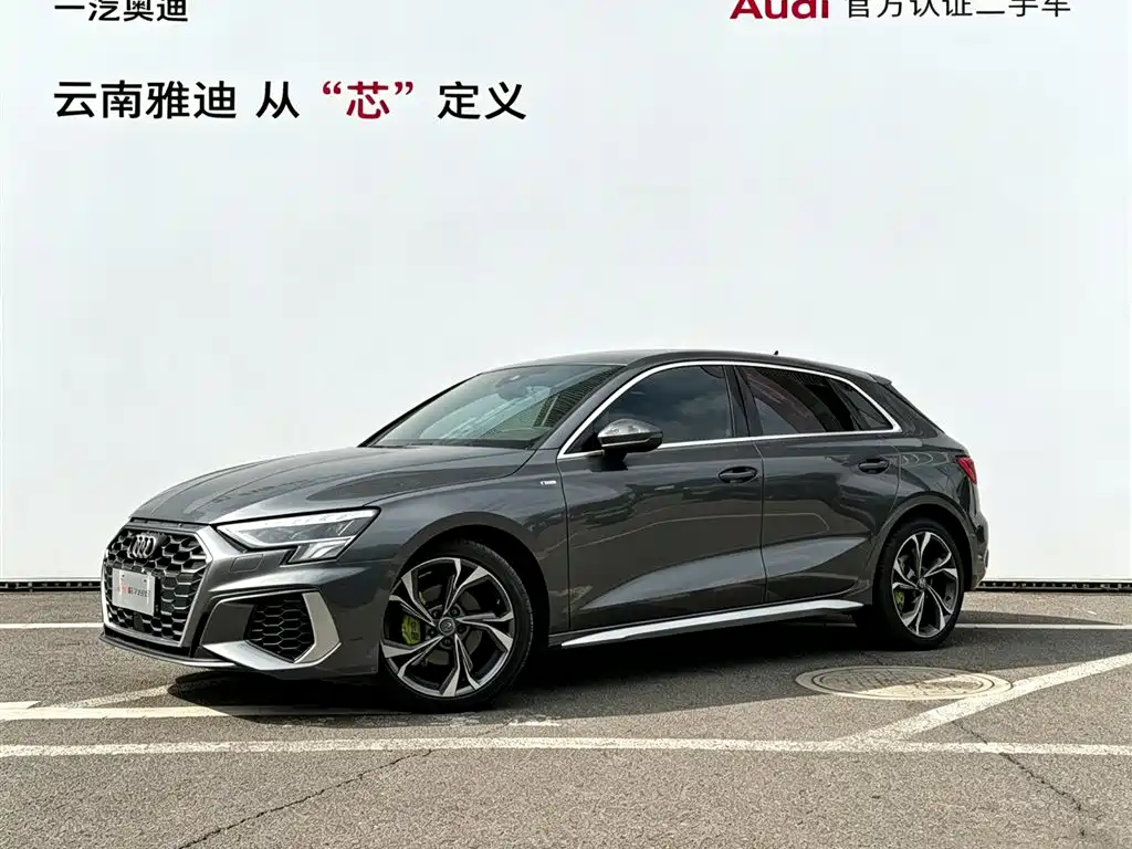  Audi Audi A3 2021 Sportback 35 TFSI Luxury Sport