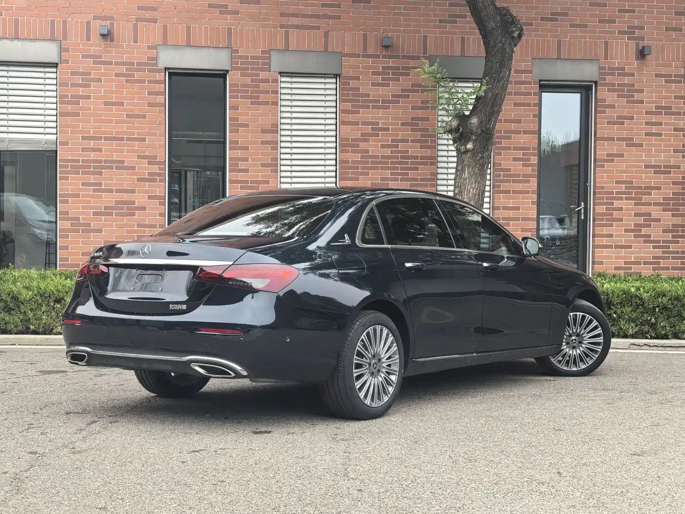 Mercedes-Benz E-Class 2023 E 300 L Fashion фото 5