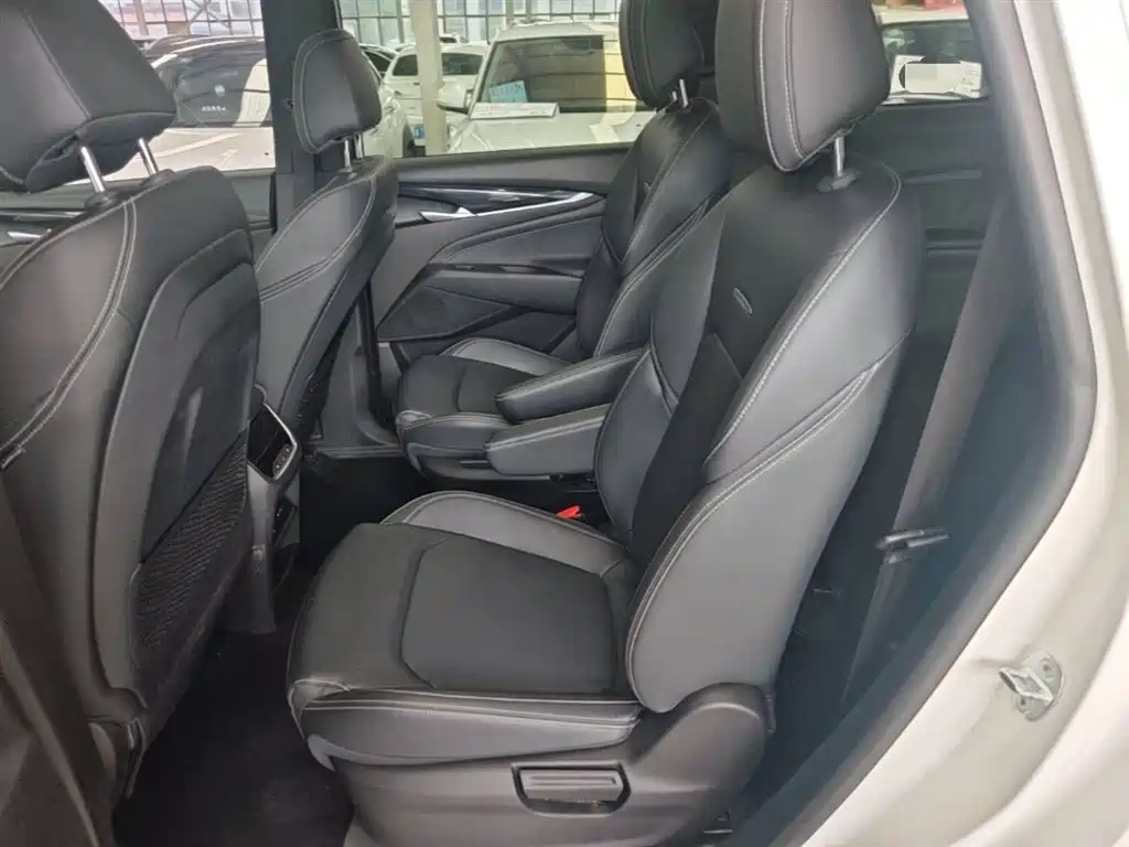 SAIC Maxus Maxus G50 2019 1.5T Automatic Luxury Edition China VI фото 13