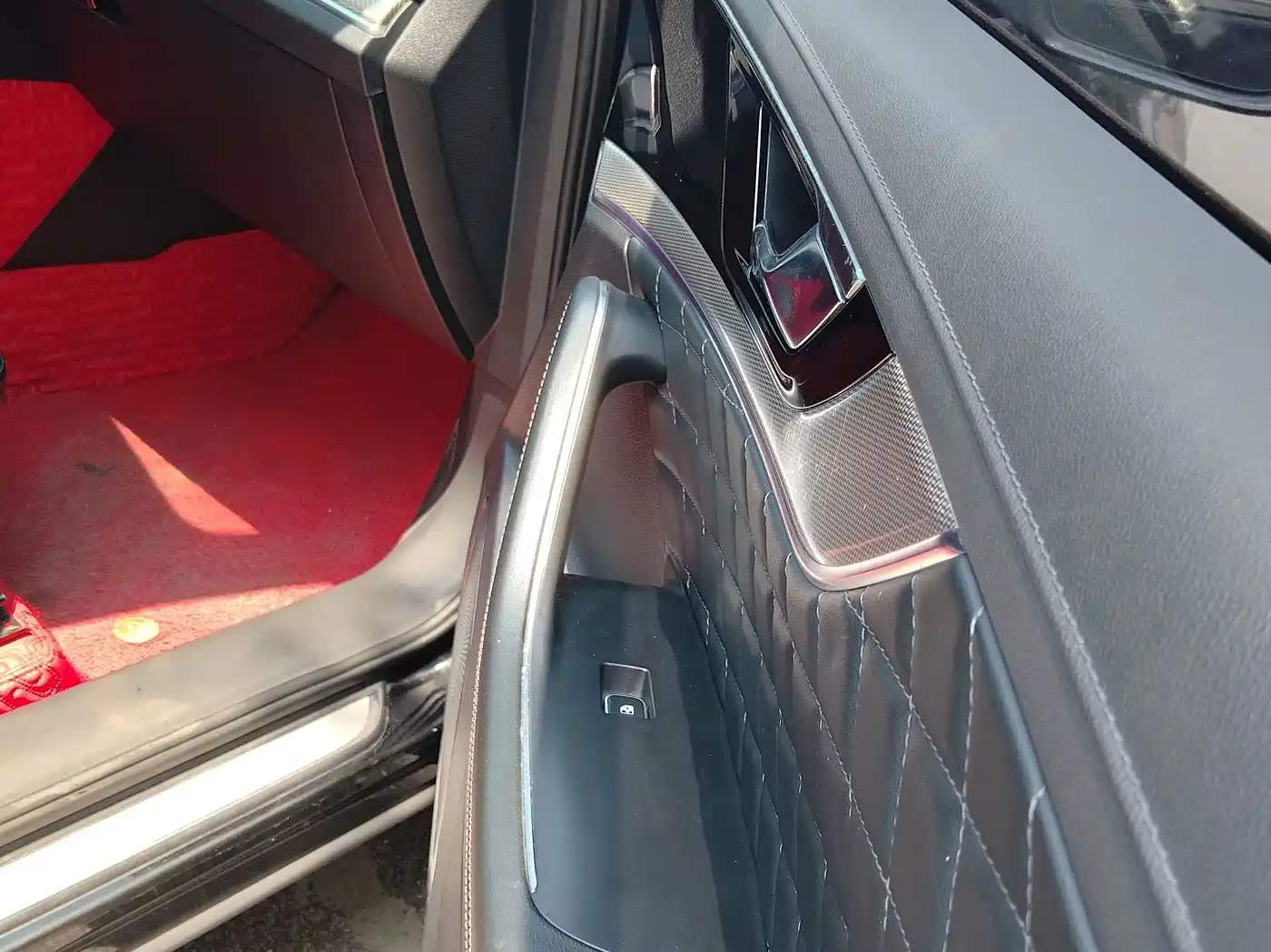 Hongqi HS5 2019 2019 2.0T Smart Connect Enjoy 4WD Edition