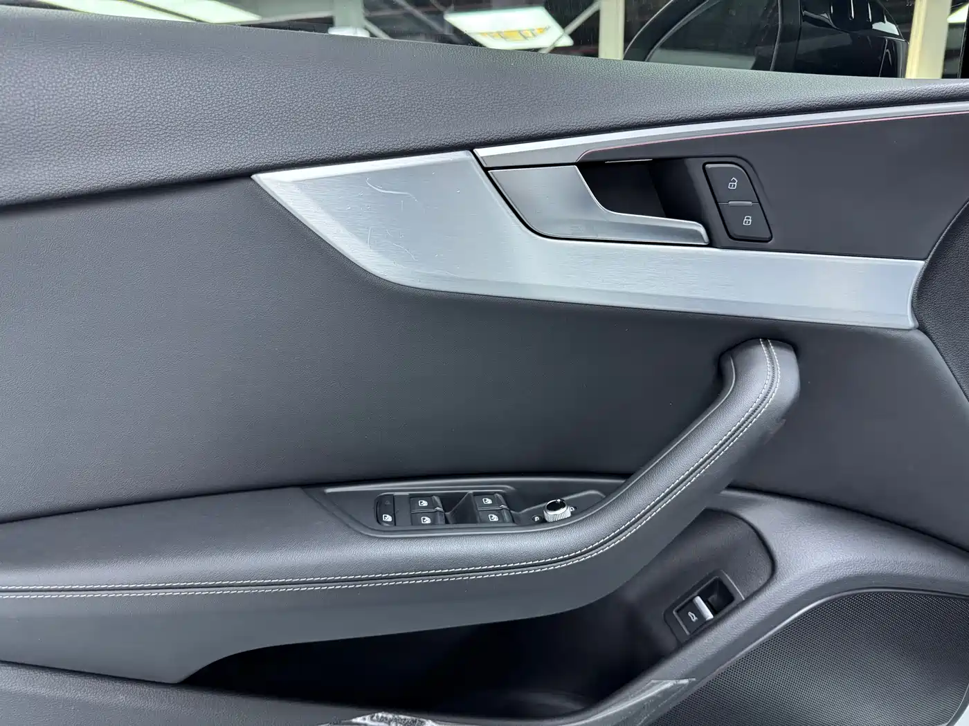 Audi A4L 2022 40 TFSI Luxury Dynamic фото 5