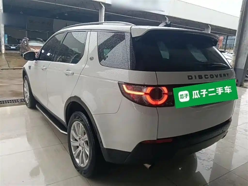 Land Rover Discovery Sport 2018 240PS SE Edition фото 5